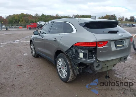 2019 Jaguar F-Pace 30T Portfolio из США, поврежденный, VIN SADCN2GX0KA366698